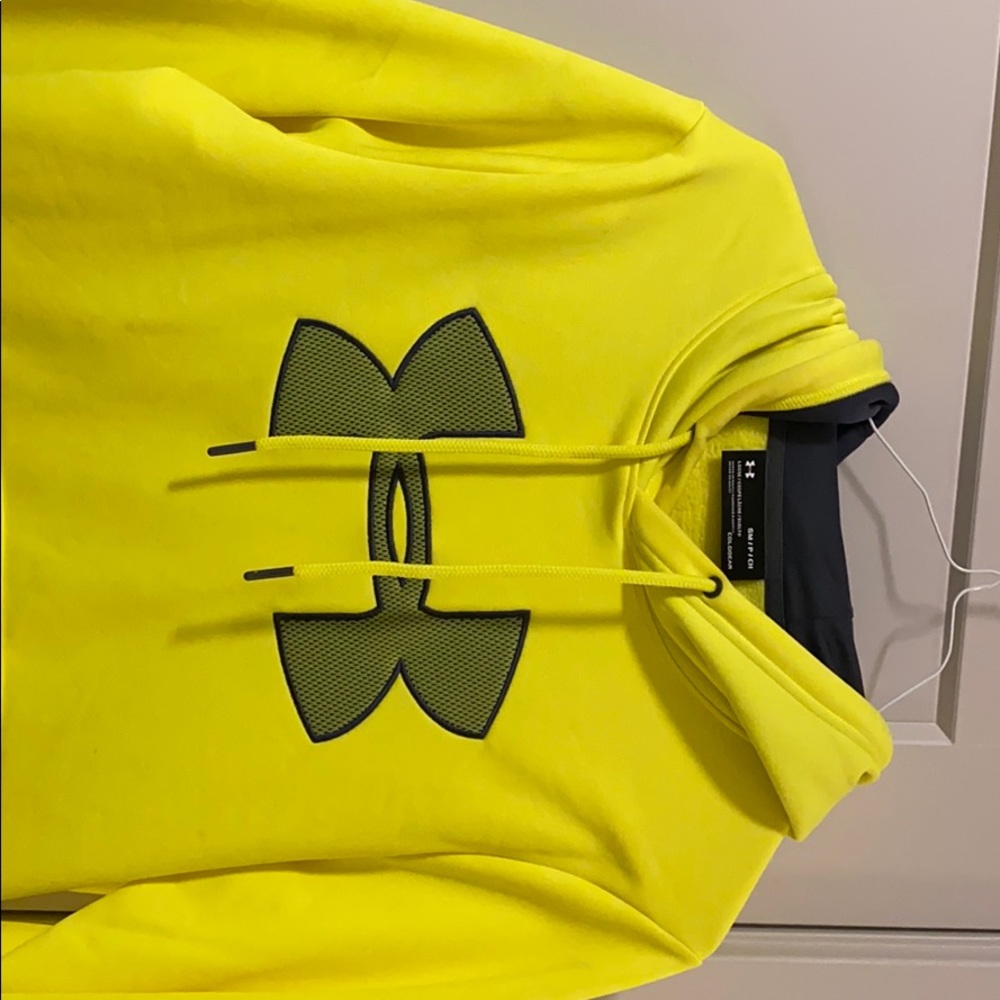 UA Neon hoodie